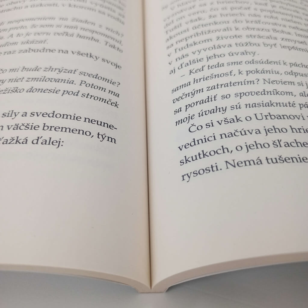 Tlač knihy lepená väzba V2 paperback Banská Bystrica